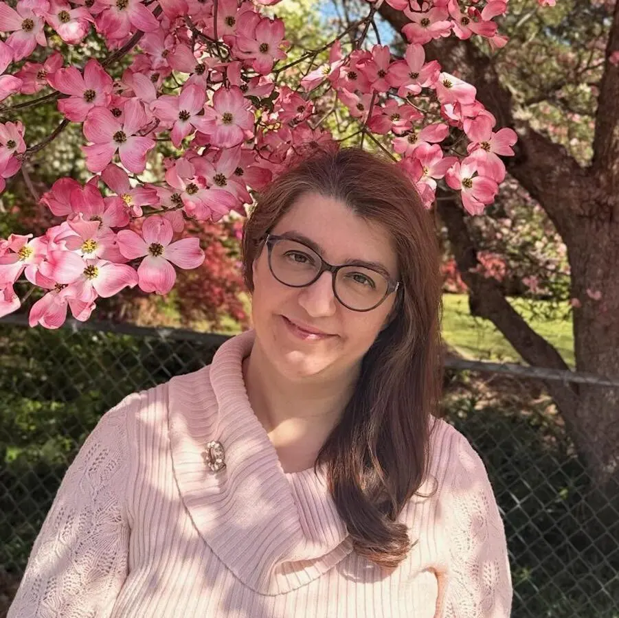 Dr. Sogol Seghatoleslami headshot